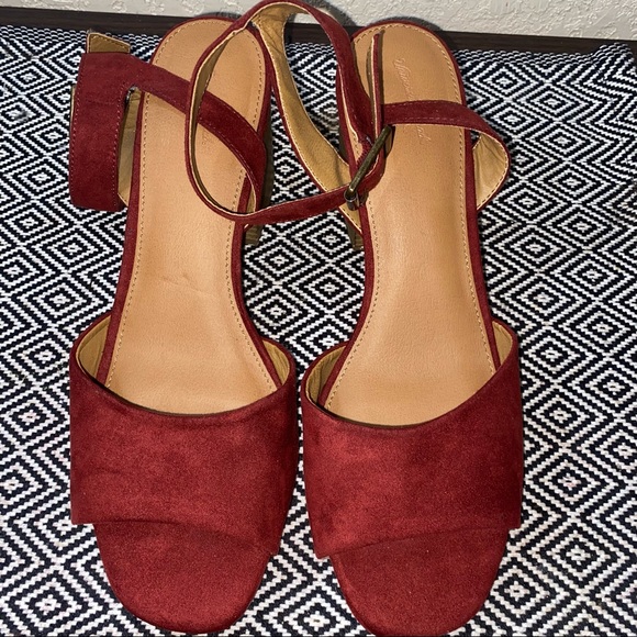 These Merlot colored heels are as fine as wine! - Picture 5 of 9